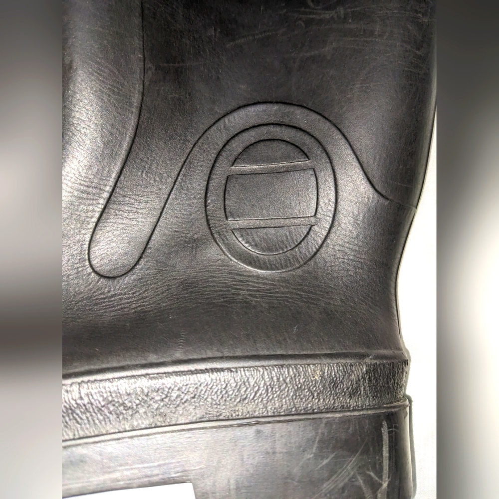 Genfoot Inc. Steel Toe Slip Resistant Muck Boots - Picture 5 of 14